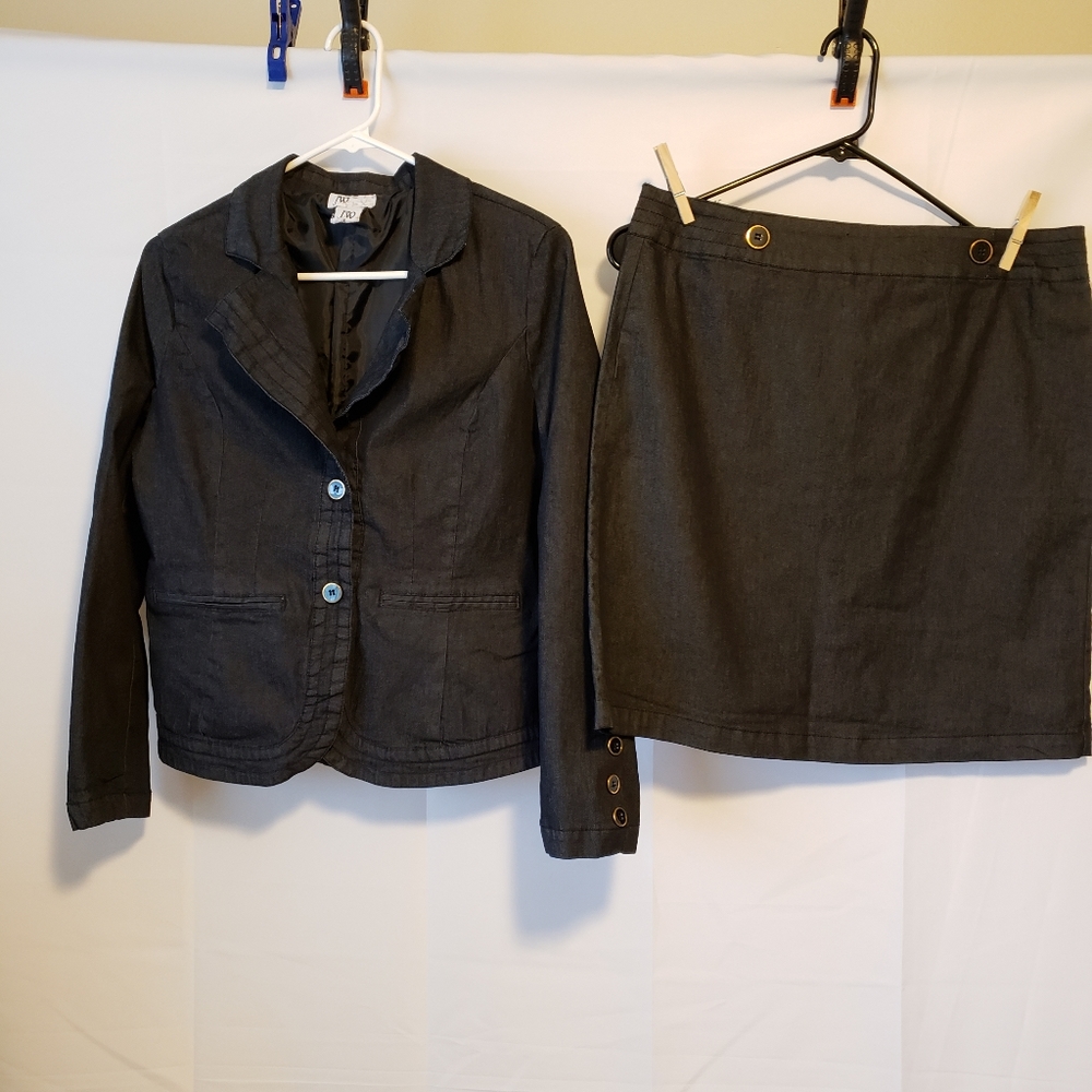 JW 2 Pierce Professional Jacket &‎ Skit